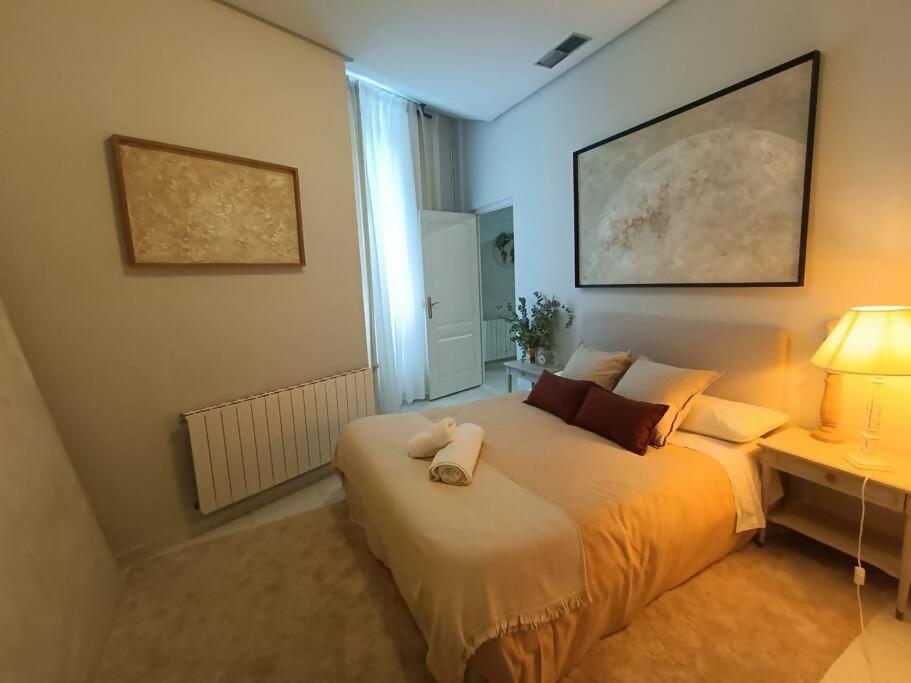 Casa Aguila Casco Antiguo Patio Privado Appartement Caces Buitenkant foto